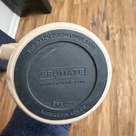 Brumate Era 40 oz - Picture 5 of 6